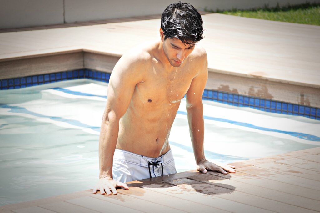 Image of a man with a flat stomach